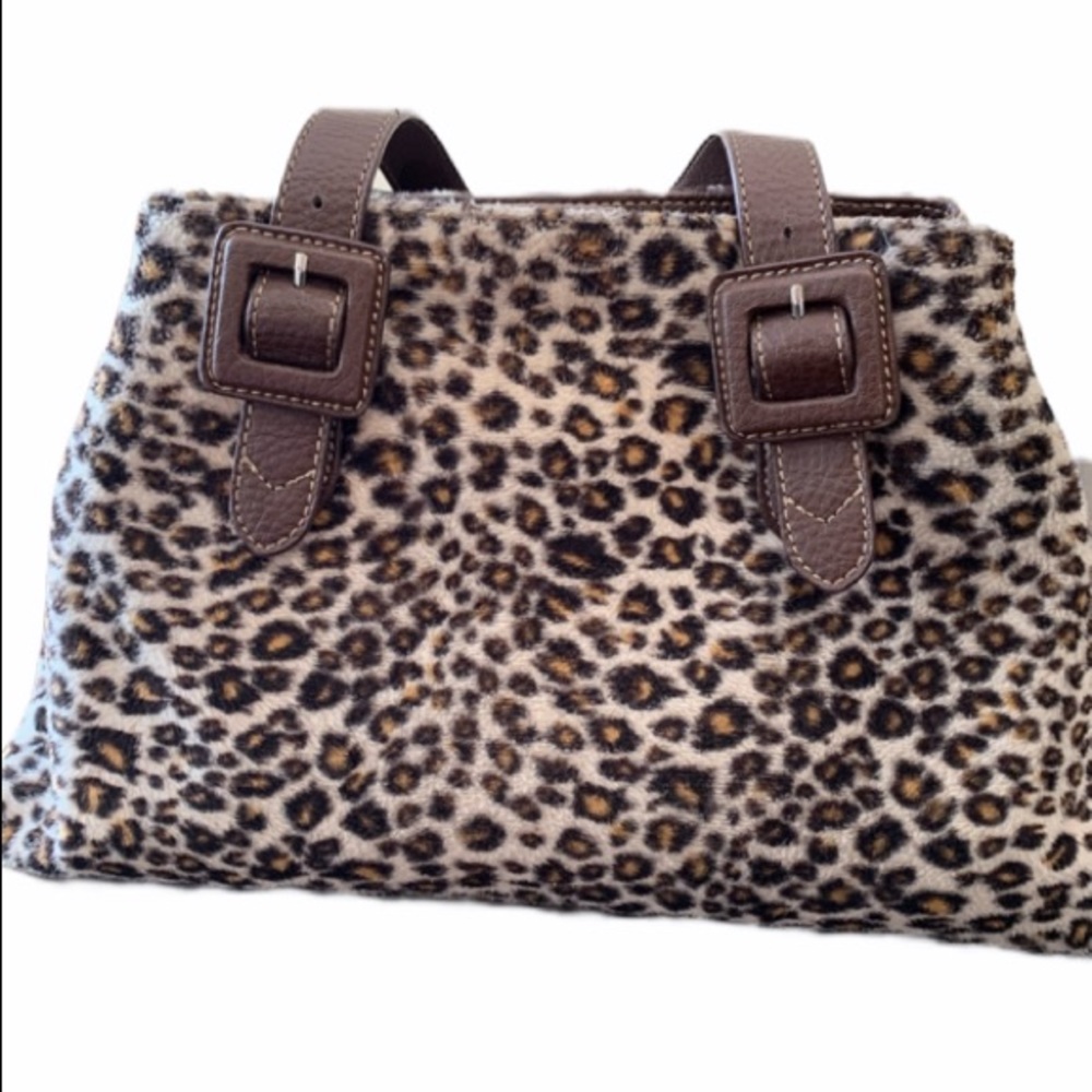 LIZ CLAIBORNE FAUX FUR LEOPARD PRINT PURSE